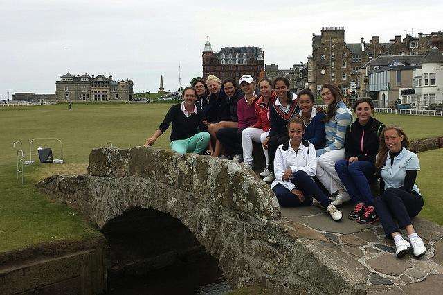 Elisabeth score à Saint-Andrews