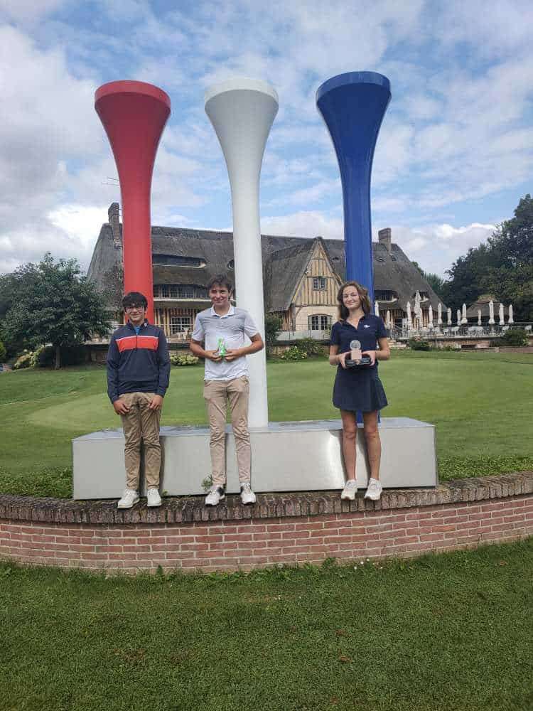 Nos jeunes ont honoré leur Club  !